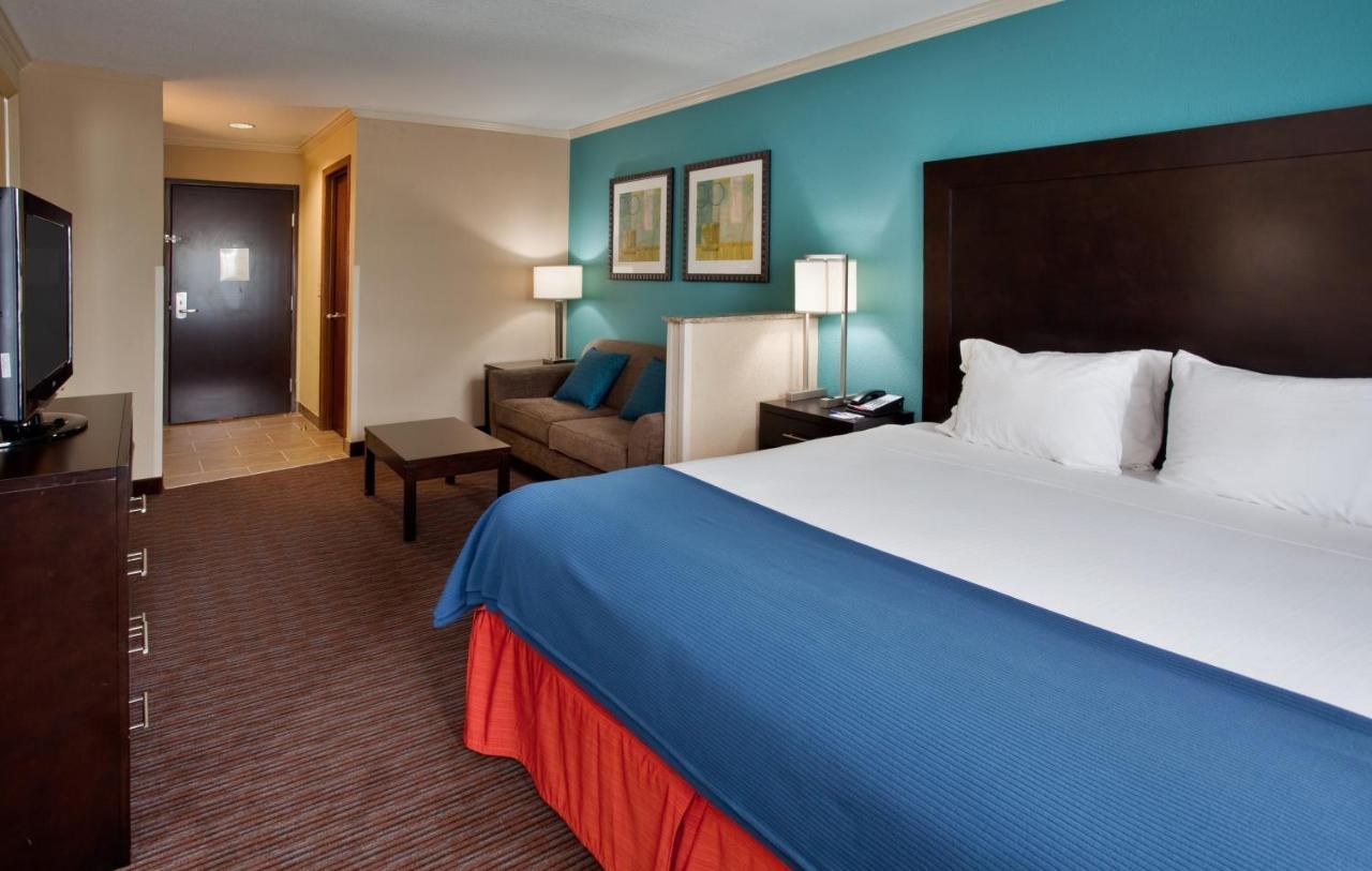 Holiday Inn Express Hotel & Suites North Kansas City By Ihg Exterior foto